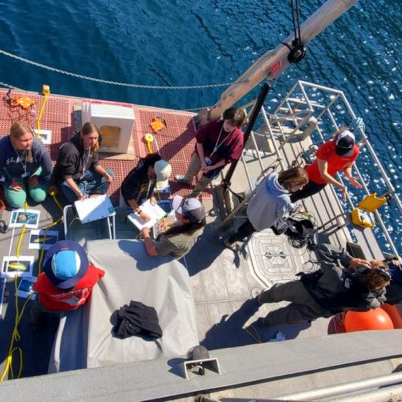 girls-in-ocean-science-11