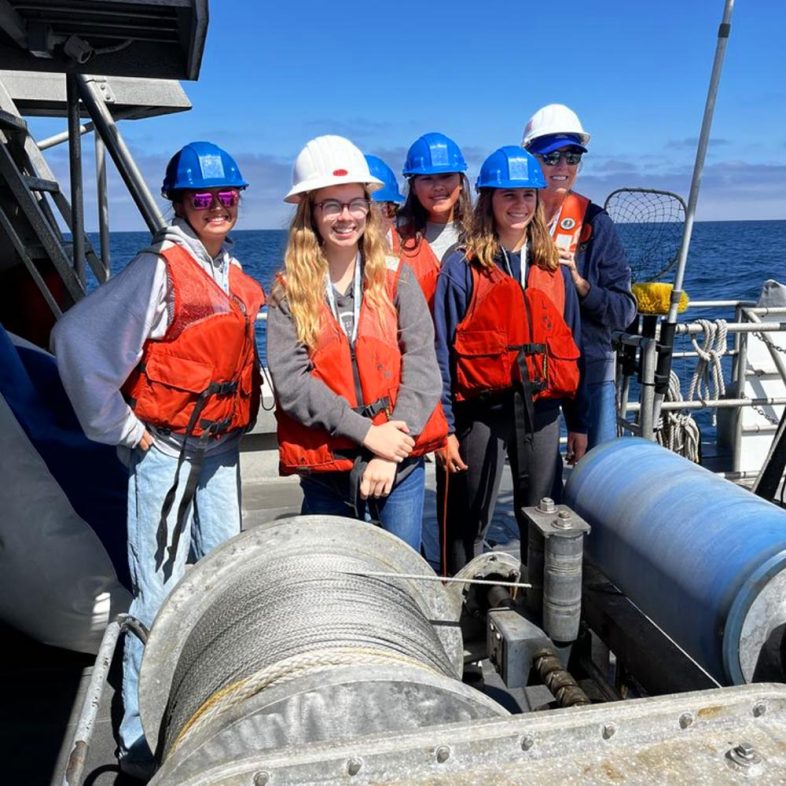 girls-in-ocean-science-15