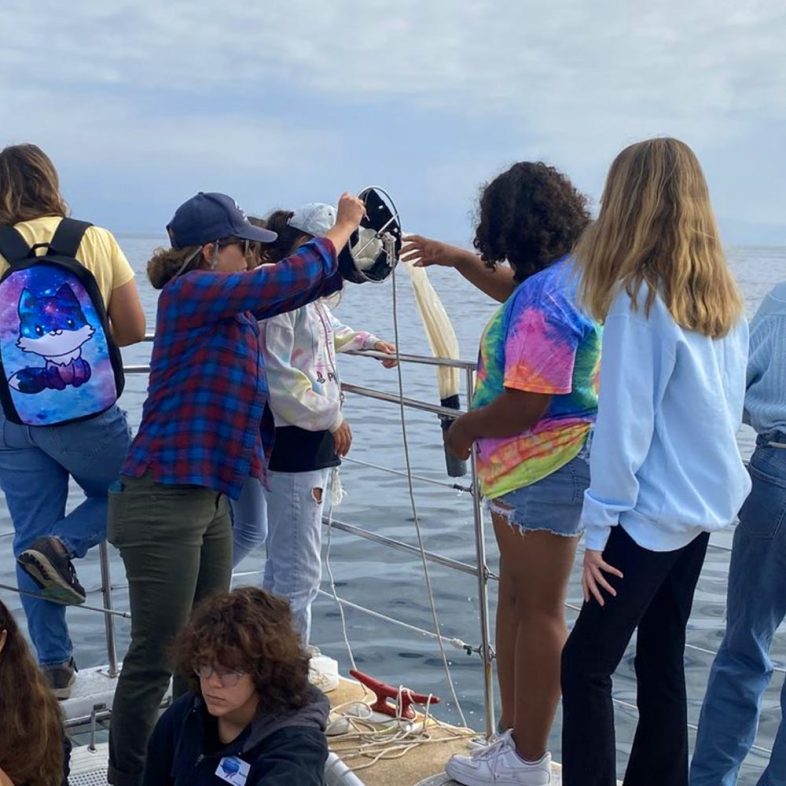 girls-in-ocean-science-3